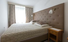Amadeus Apartment / Kurpark